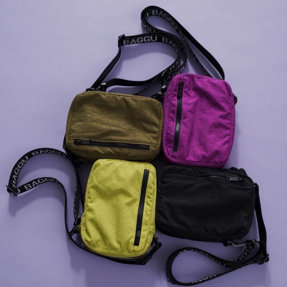 ISO OF BAGGU CROSSBODY WITH WHITE LETTERING